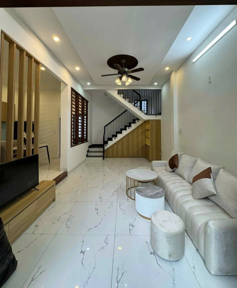  ► 2 mặt thoáng Kiệt thẳng thông Hoàng Diệu, 55m2, 3 tầng đúc, 3PN, sân thượng, 4.x tỵ 