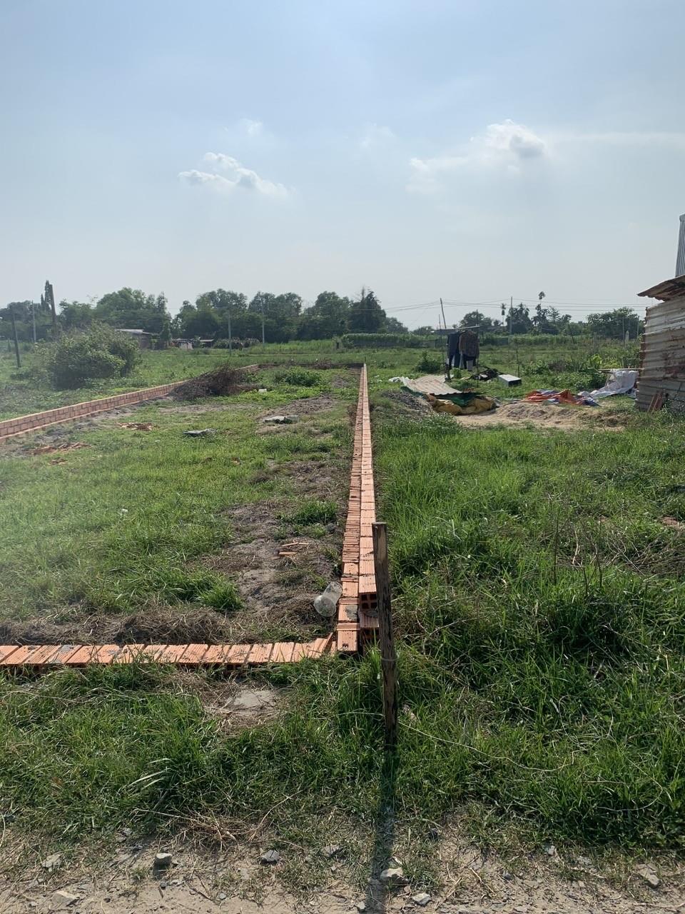  LÔ ĐẤT ĐẸP XE HƠI TỚI ĐẤT NGAY PHÚ SINH CÁT TƯỜNG - GẦN KHU CÔNG NGHIỆP ĐỨC HOÀ.ĐỨC LẬP HẠ LONG AN - GẦN CHỢ MỸ HẠNH BẮC TRƯỜNG HỌC MỸ HẠNH BẮC151M2.FULL THỔ CƯ - SỔ HỒNG RIÊNG - CHỈ 1.55 TỶ 