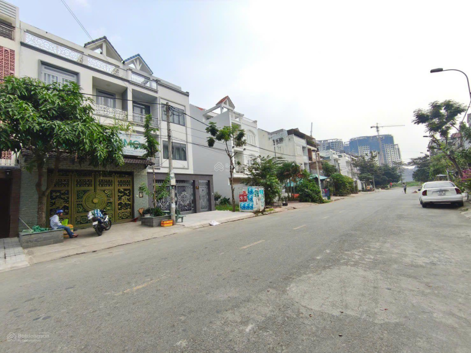  BÁN NHÀ MẶT TIỀN ĐƯỜNG 20M KDC CAO CẤP LÊ BÔI - HAI THÀNH - 4 TẦNG - 5x24m CHỈ NHỈNH 9 TỶ 