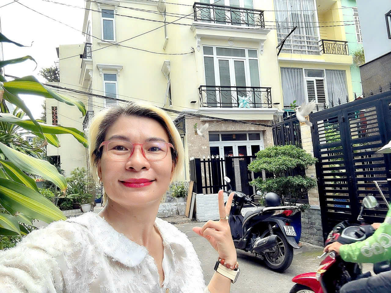  BÁN SIÊU PHẨM MUA 1 ĐƯỢC 2 - HXH Đ.VÕ VĂN KIỆT & TRẦN HƯNG ĐẠO, QUẬN 1 - 74M2 - NGANG 7M*11M * LIÊN HỆ GIANG GIANG:093.86.76.685 