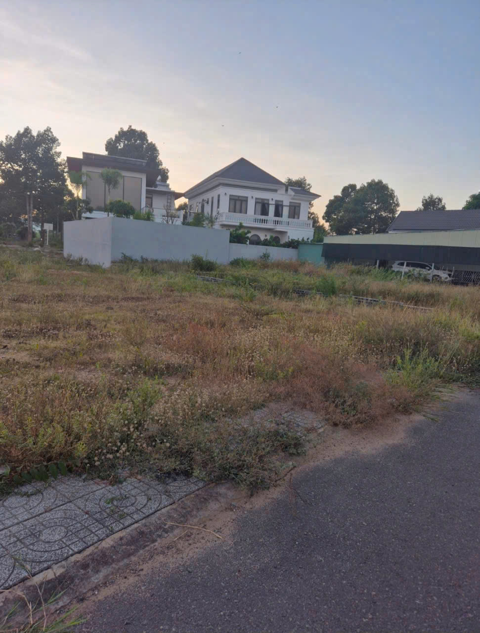  CHỦ CẦN BÁN LÔ GÓC 2 mt ĐẤT BIỆT THỰ ???? 