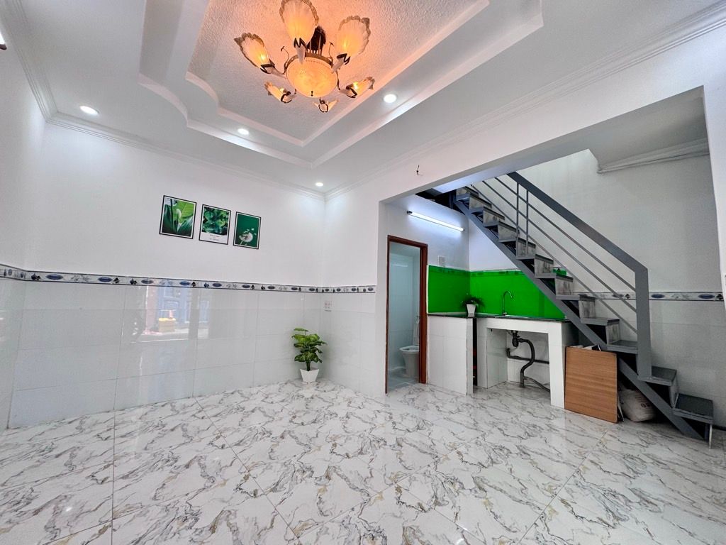  Bán nhà siêu phẩm ngang 4.8m HXH đường Phạm Văn Chiêu gần chợ Thạch Đà nhỉnh 3tỷ. 