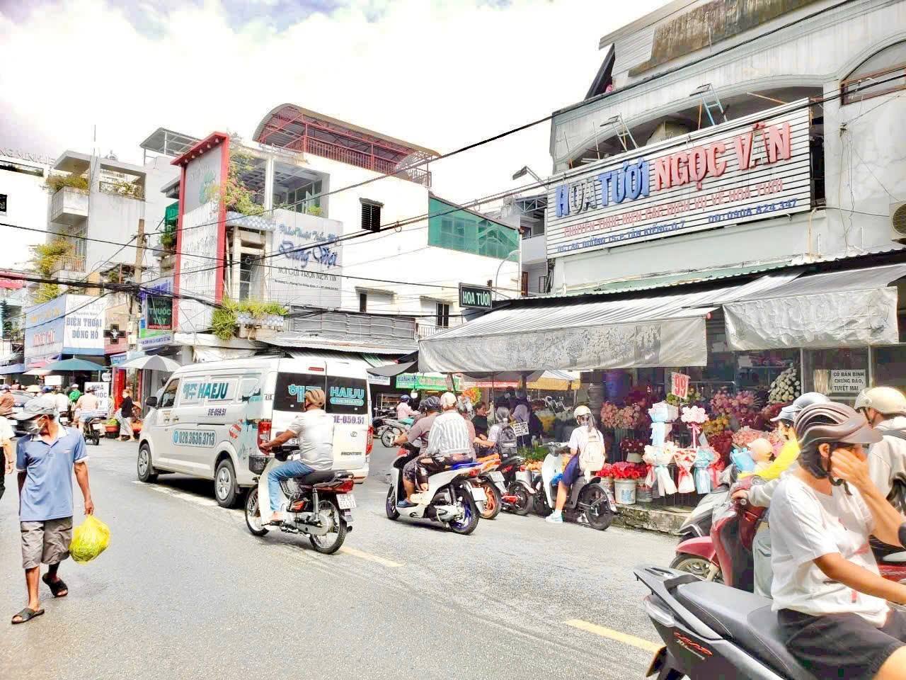  GÓC 2 MẶT TIỀN CHỢ TÂN QUY, Q7 - LÔ GÓC HIẾM KINH DOANH ĐỈNH – GIÁ HIẾM 45 TỶ 