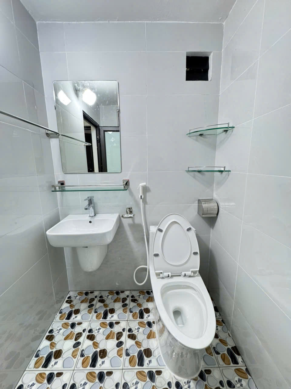  Chính chủ cần tiền bán gấp nhà mặt chợ thôn Chi Đông 2, Quang Minh, MT kinh doanh đẹp 