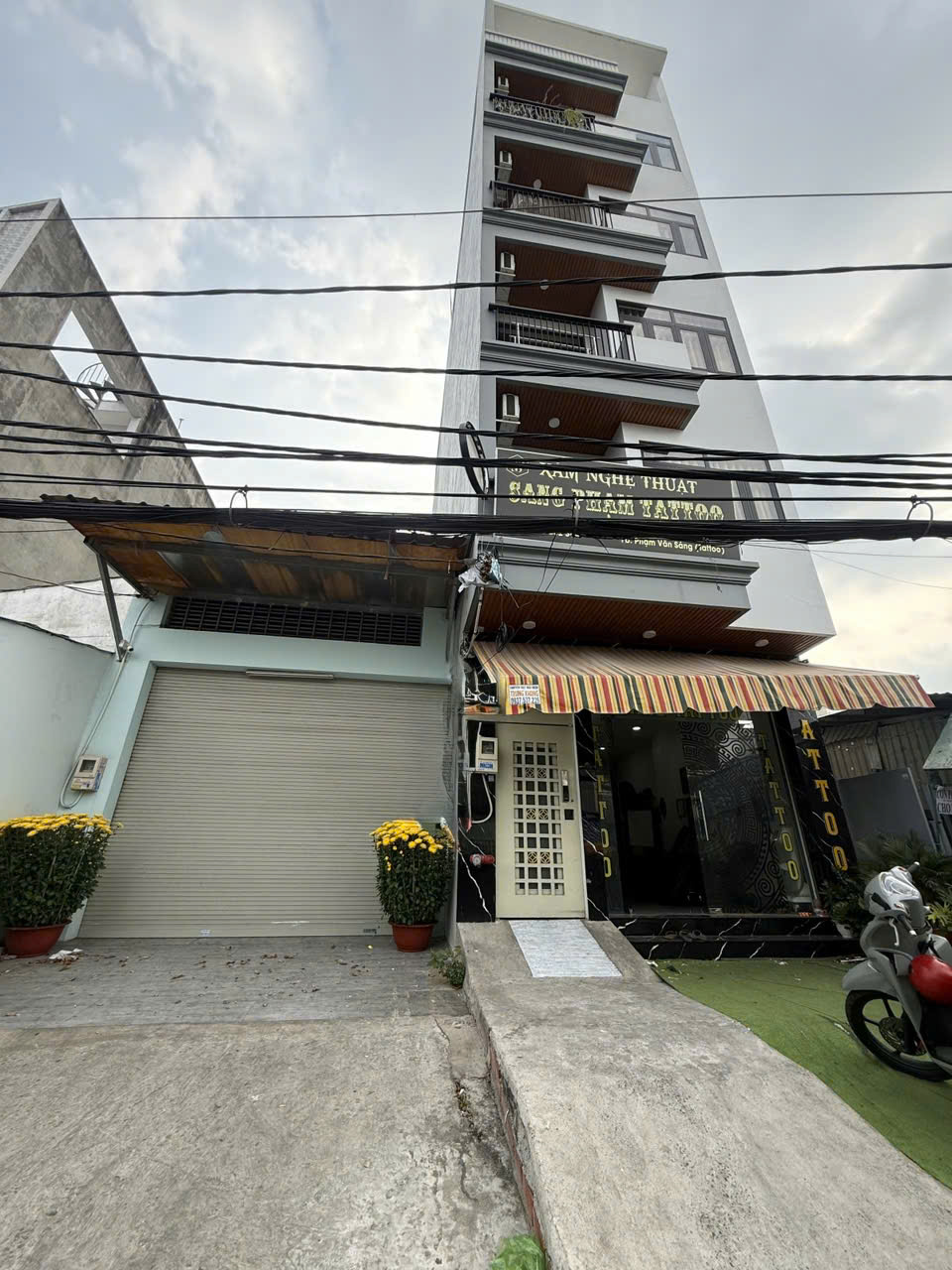  Bán nhà Mặt Tiền đường SinCo . Bình Tân .nhà cấp 4
124m2 , 5x25 chỉ 8.9 tỷ 