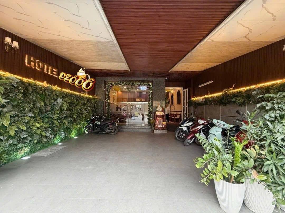  KHÁCH SẠN CAO CẤP - 38 tỷ TL - DÒNG TIỀN 2,2 tỷ/năm - 2 MẶT TIỀN TRƯỚC SAU 