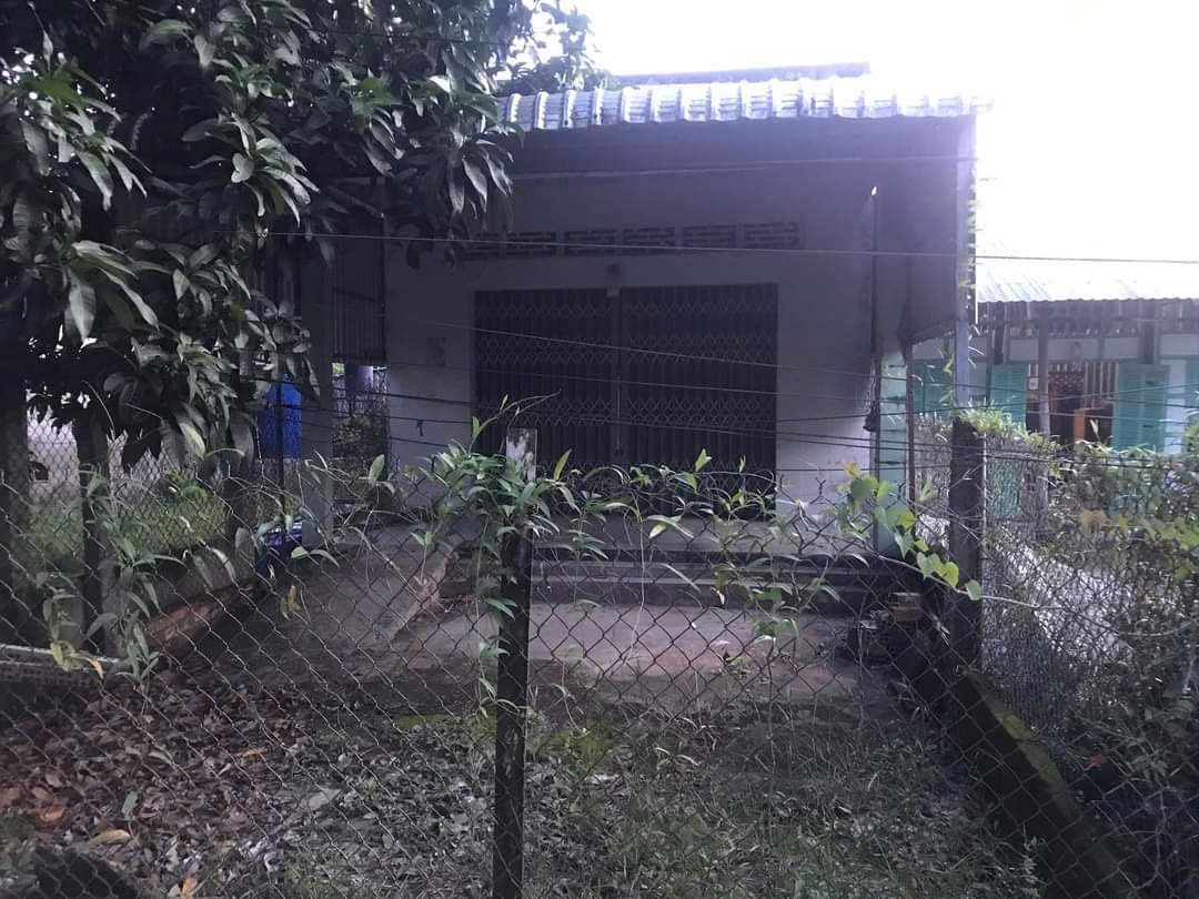  Chính Chủ Cần Bán Nhà Đất Tại ấp Hoà Long B, thị trấn Kinh Cùng, Huyện Phụng Hiệp, Hậu Giang 