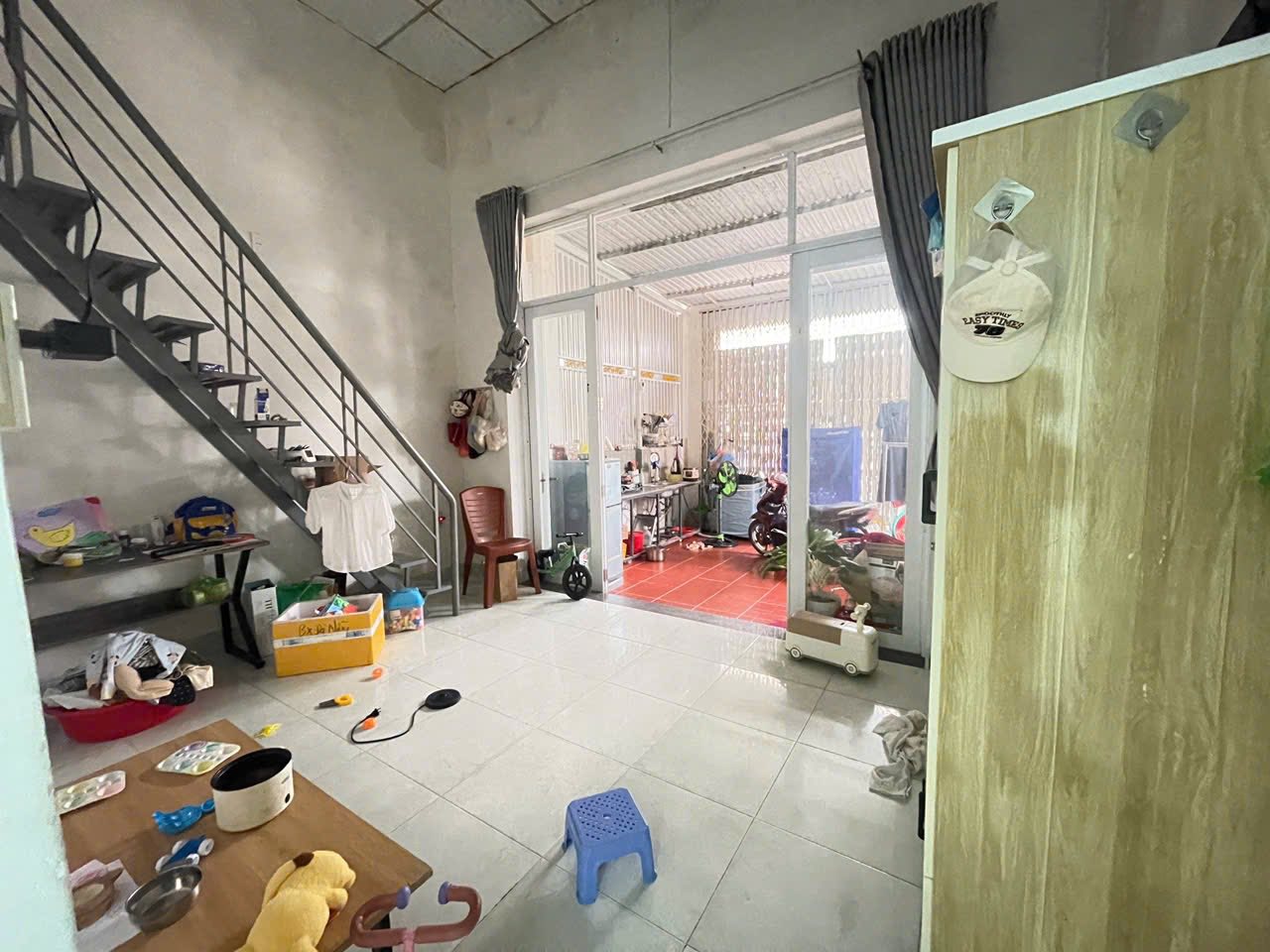  ????????Bán nhà 2 mặt kiệt K218 Hoàng Văn Thái - Thông ra chợ Hòa khánh Nam 