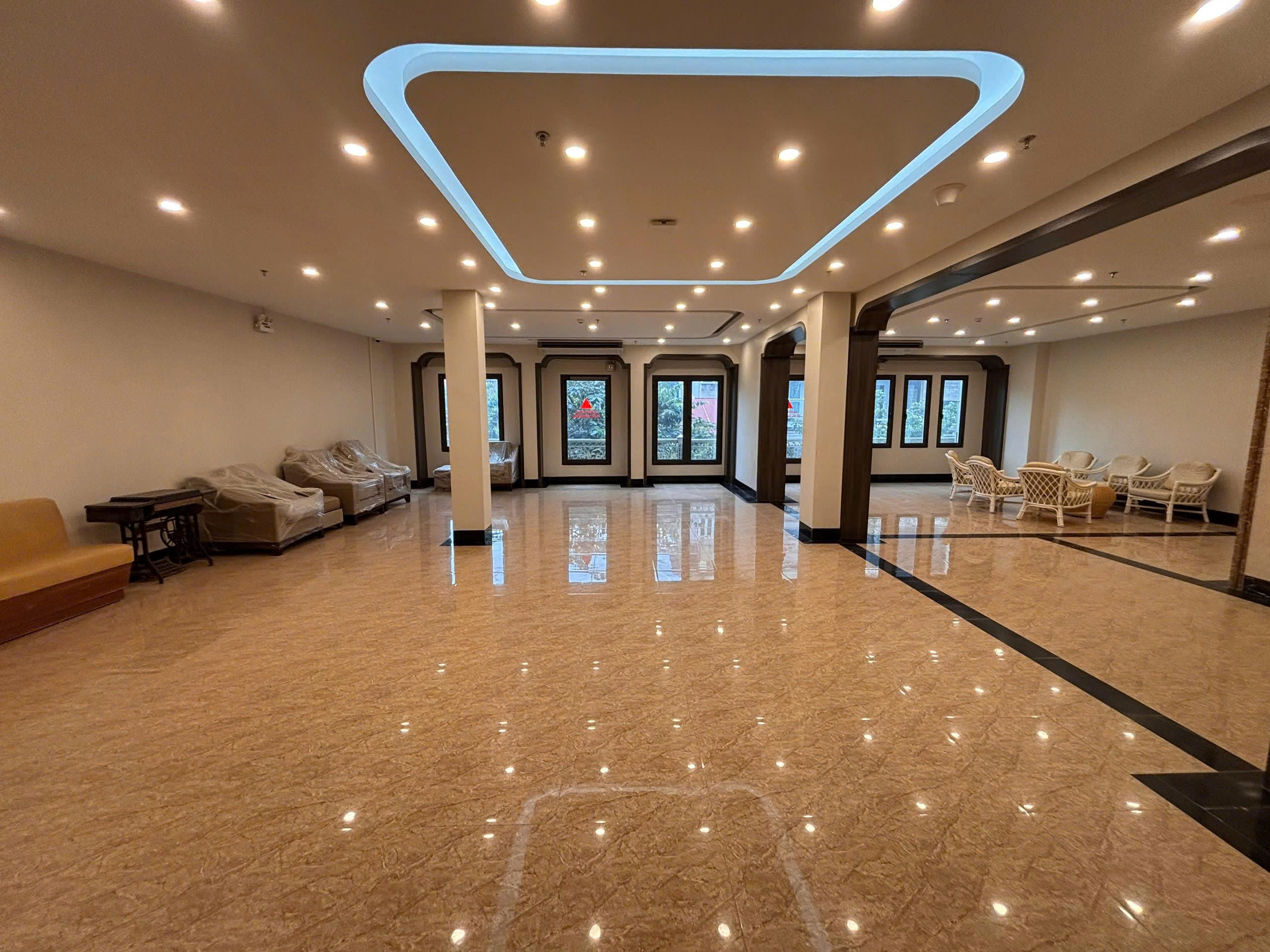  CHO THUÊ PHÒNG - VĂN PHÒNG TẠI  MẶT PHỐ HÀNG BÔNG, PHƯỜNG CỬA NAM, HÀ NỘI 