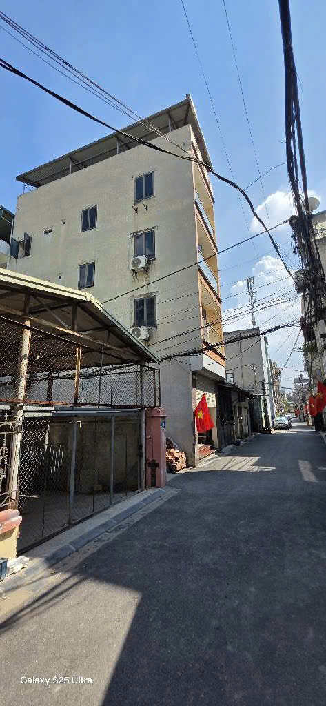  BÁN NHÀ  – Ô TÔ ĐỖ CỬA - Vị trí: Thiên Lộc – Đông Anh – Hà Nội 