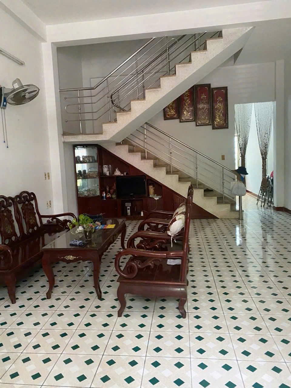  ????????Bán nhà 2 tầng Mặt Tiền Đường KỲ ĐỒNG - Gần chợ 