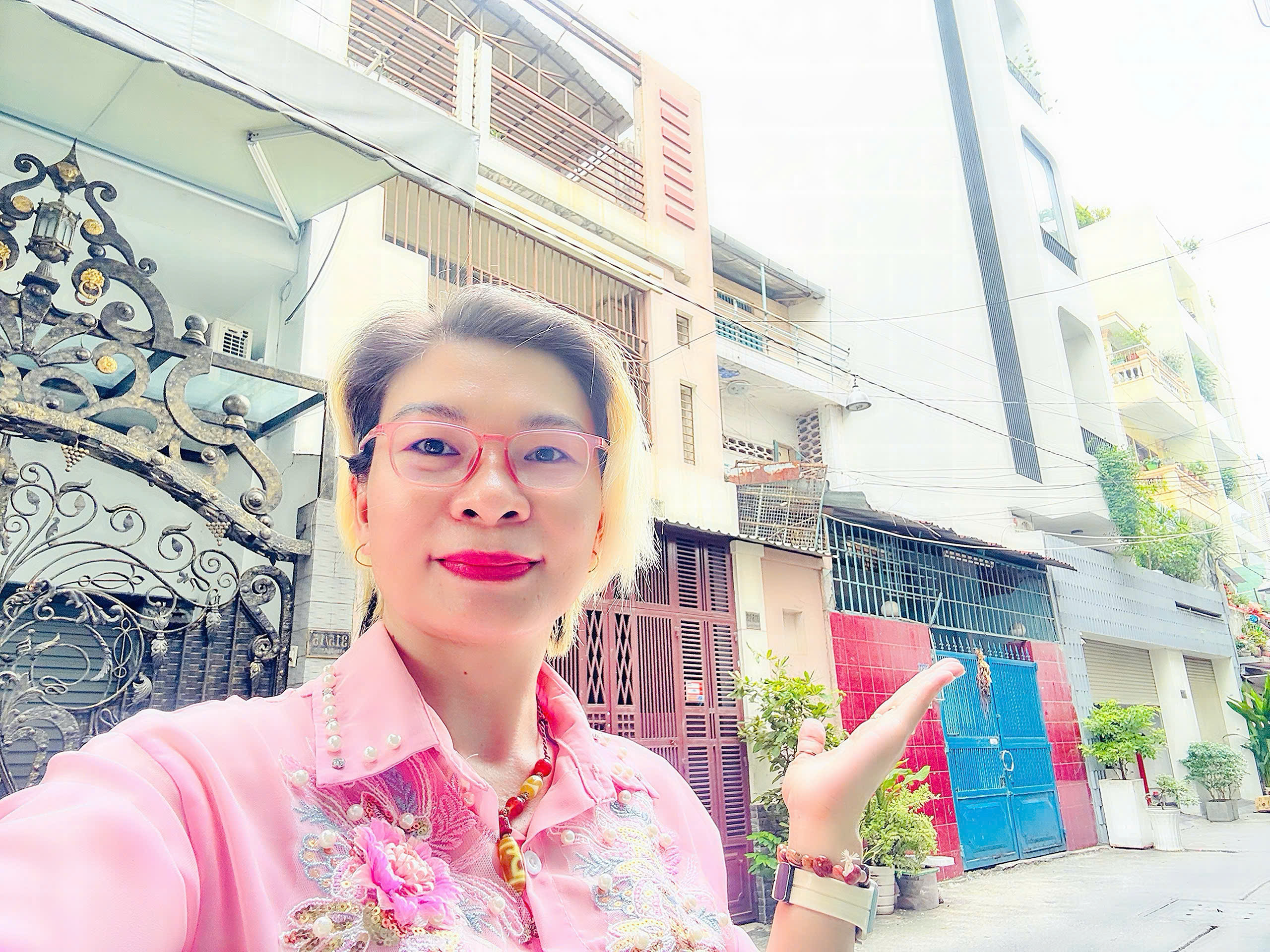  BÁN TÒA NHÀ 6 TẦNG - XE HƠI NGỦ TRONG NHÀ Đ.LÊ VĂN SỸ, QUẬN 3 - NGANG ĐẸP 8M*15M* LH GIANG GIANG: 093.86.76.685 