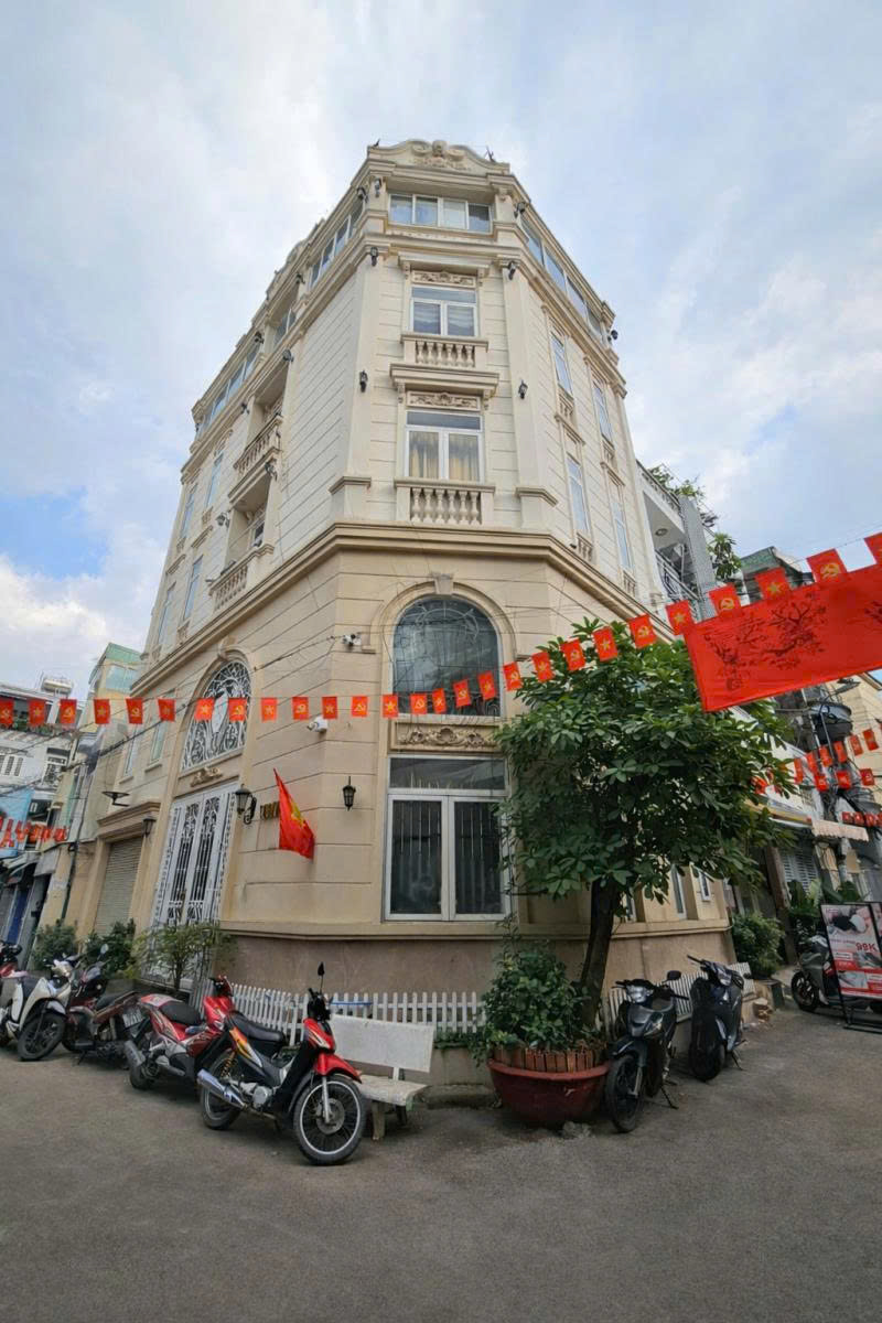  Bán nhà 2 Mặt tiền Hẻm 8m Nguyễn Văn Lượng, 7,5x11m, 5 Tầng - thang máy,Sổ A4, 14,9 tỷ. 