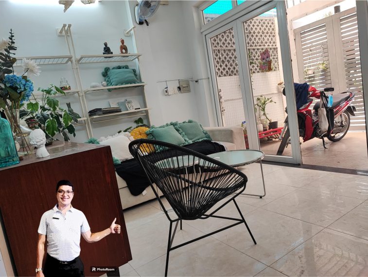  Cho thuê MB có chỗ ở lại, Bùi Đình Tuý, P.12, 85m2, 11tr 