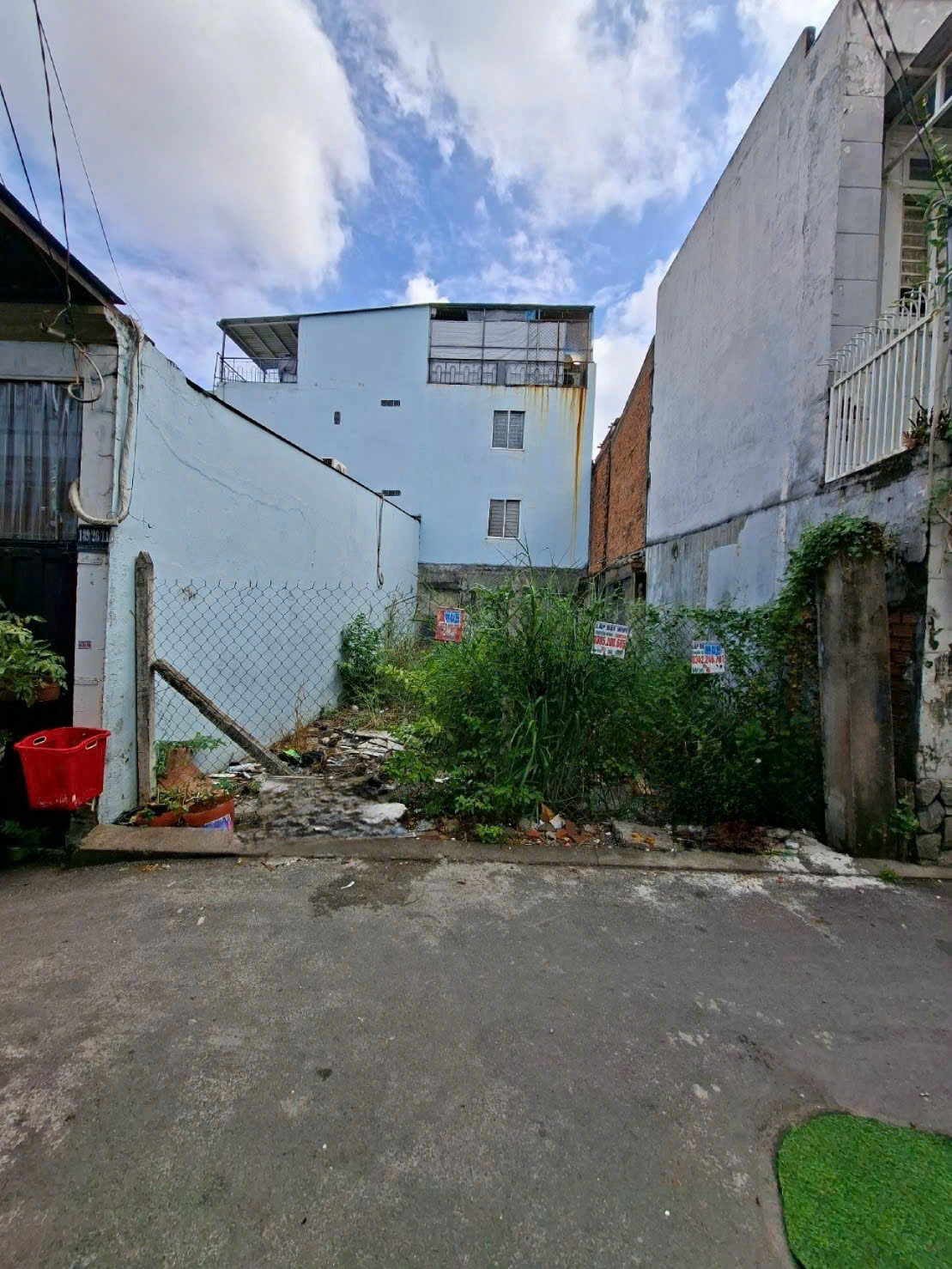  HIỀM NHANH CHÂN THÌ CÒN -  ĐẤT HẺM Ô TÔ - F LINH TÂY 