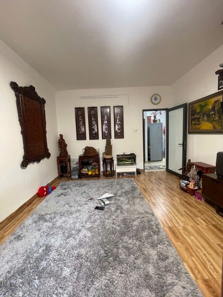  NHÀ TẬP THỂ ĐẸP - GIÁ TỐT - Vị Trí Đắc Địa Tại Nguyễn Công Trứ, Quận Hai Bà Trưng 