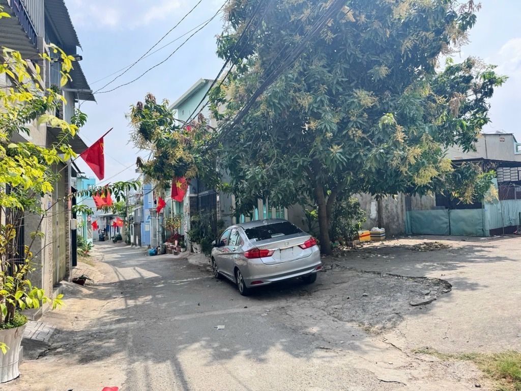  Bán đất full thổ cư 103m2 , HXH  , P Tăng Nhơn Phú , TP Thủ Đức , Giá 5 tr 500 