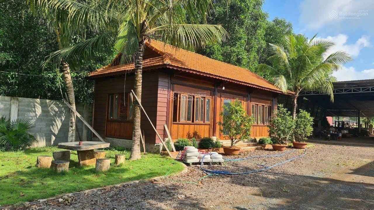  Chính chủ cần bán từ 30 tỷ xuống còn 20 tỷ cho thửa đất 7500m2 có 800 thổ cư. 