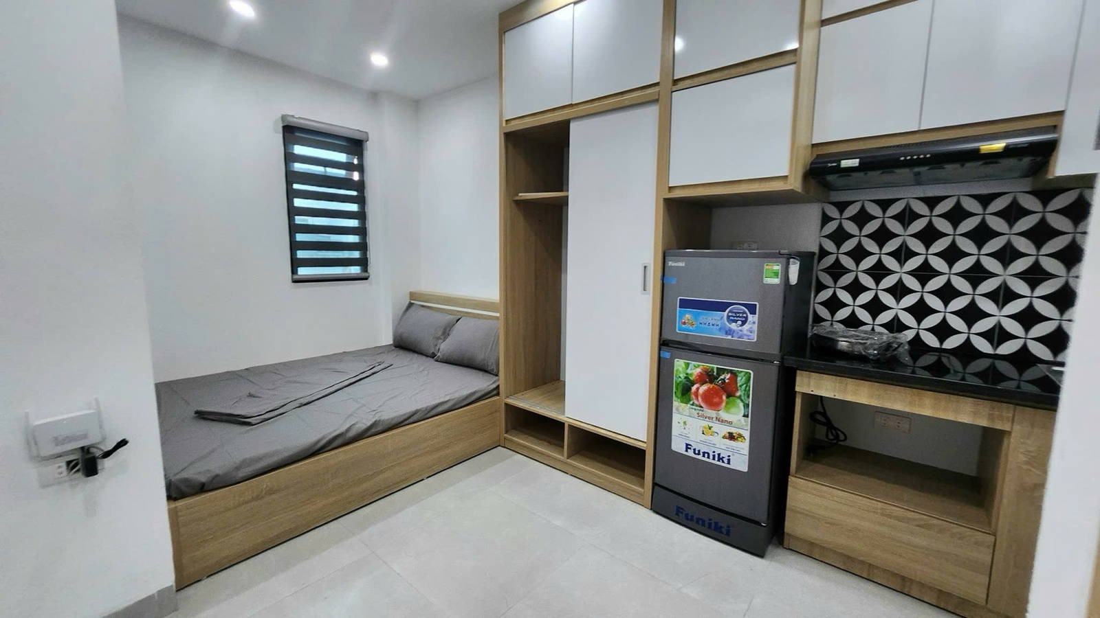  NHÀ DÒNG TIỀN PHỐ LẠC LONG QUÂN 71M 7 TẦNG MT 5,8M NHỈNH 28 TỶ NHÀ MỚI 3 THOÁNG NGÕ 3 GÁC GẦN HỒ 