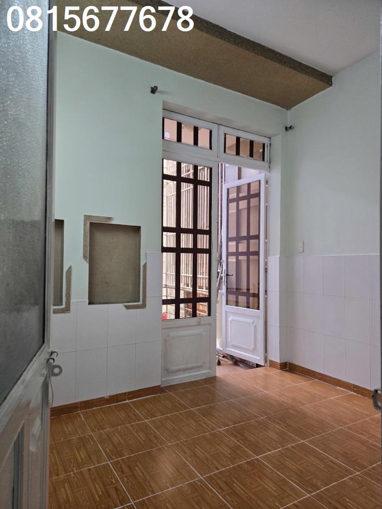  HUỲNH TẤN PHÁT, TÂN THUẬN, Q7 – nhà 1 lầu đẹp, hẻm an ninh 