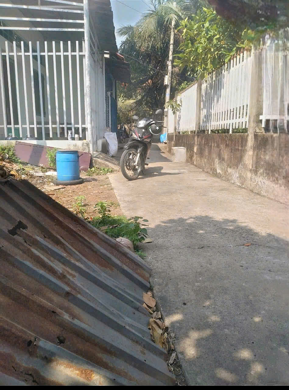  CẦN BÁN 180M2 ĐẤT THỔ CƯ HẺM XE GÁC GẦN ĐƯỜNG KINH T12 