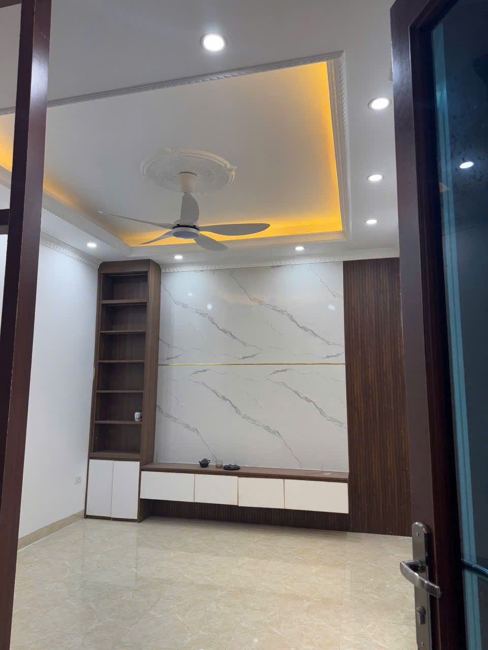  CHO THUÊ NHÀ RIÊNG 5 TẦNG – TÂY SƠN, ĐỐNG ĐA 