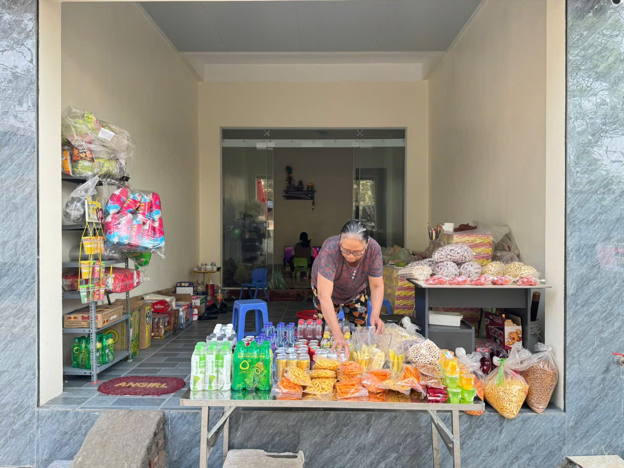  Chính chủ bán nhà giữa chợ Chi Đông 2 - kinh doanh đắc địa - 2 mặt thoáng 