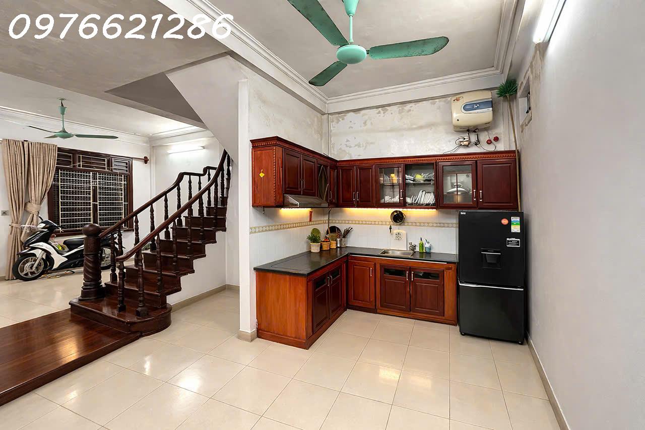  Bán nhà dân xây Ngô Gia Tự – 38m² – 5 tầng – 6 ngủ – Cách ô tô 20m – Giá 7,6 tỷ 