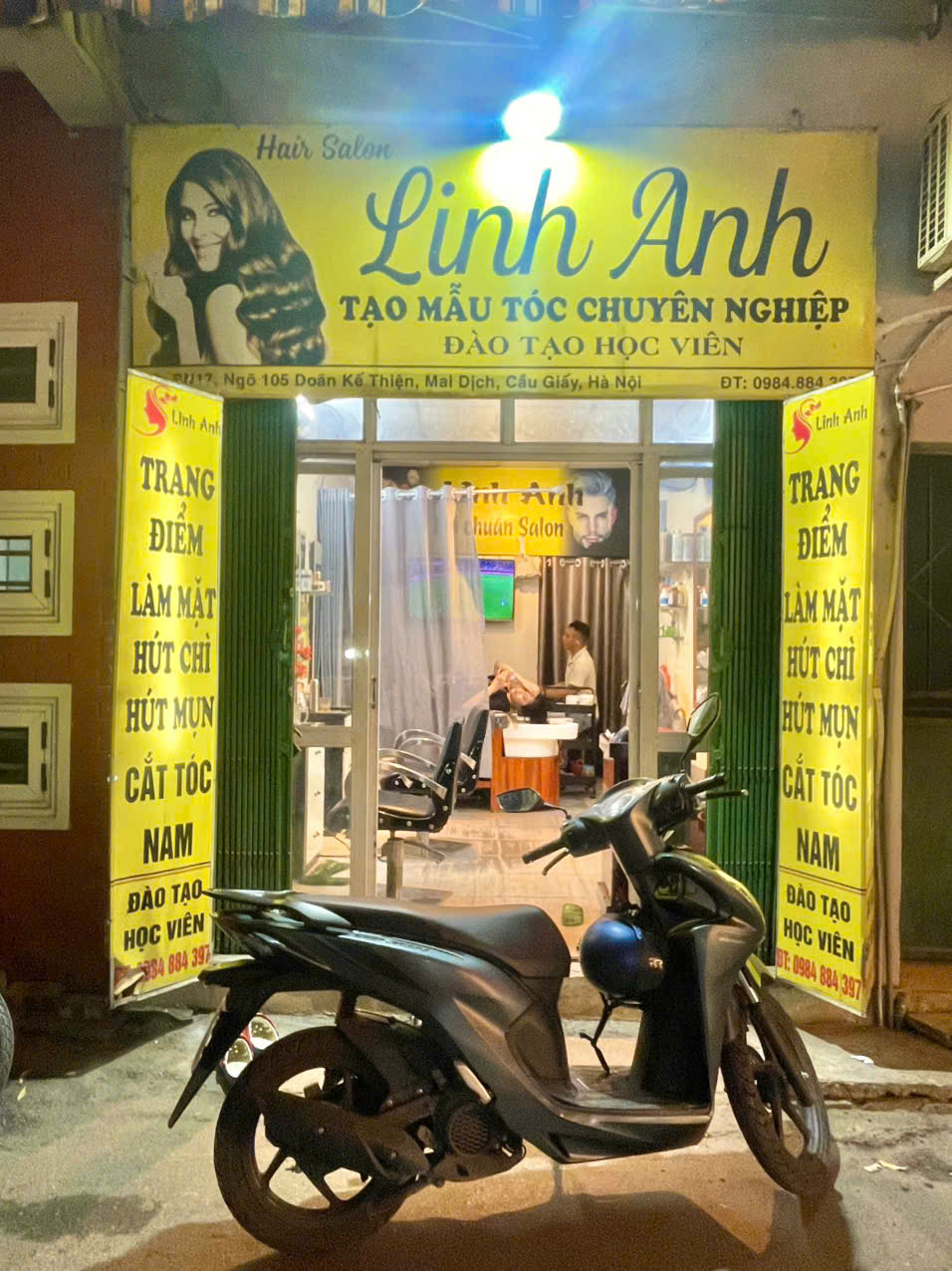  SANG NHƯỢNG CỬA HÀNG TÓC – ĐANG HOẠT ĐỘNG ỔN ĐỊNH 9 NĂM TẠI MAI DỊCH, CẦU GIẤY, HÀ NỘI CHỈ 30 TRIỆU 