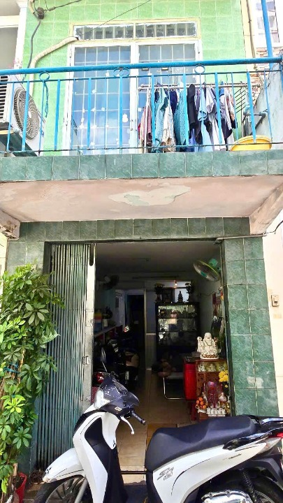  Nhà 2 tầng ôtô đỗ cửa Dạ Nam P.Chánh Hưng mới. Giá 5,69 tỷ TL 