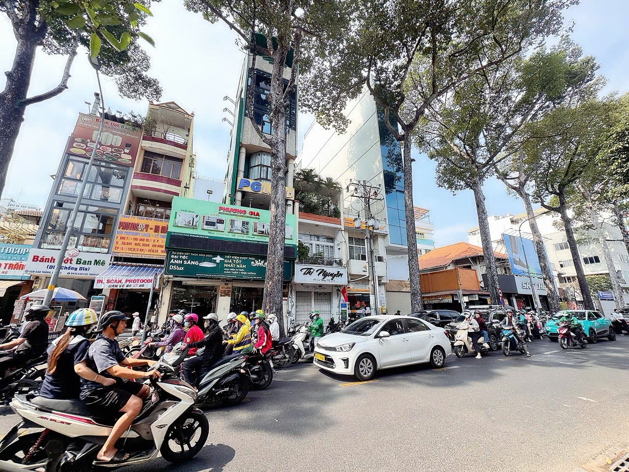  CHÍNH CHỦ CẦN BÁN GẤP NHÀ 5 TẦNG MTKD Đ.CAO THẮNG, QUẬN 3 - DT 60M2 FULL THỔ CƯ- KHU VIP HIẾM NHÀ BÁN- 0938676685 GIANG GIANG 