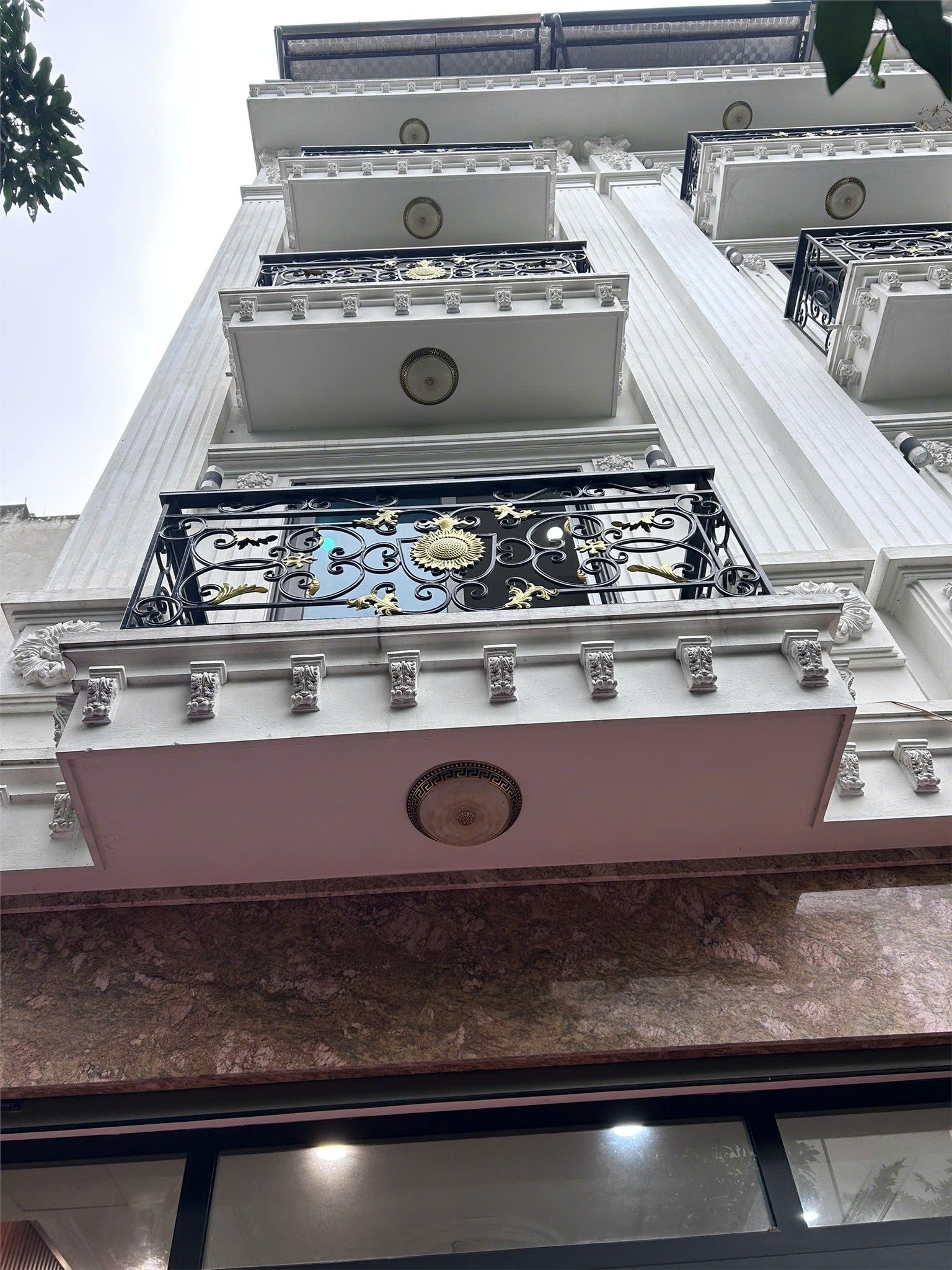  NHÀ ĐẸP - GIÁ TỐT - Chính Chủ Cần Bán Nhà 5 tầng tại quận Long Biên, TP Hà Nội 