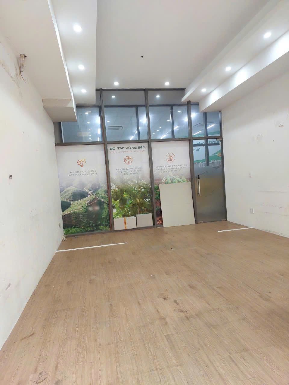  CĂN SHOPHOUSE – GIÁ TỐT  – CHÍNH CHỦ CẦN BÁN HOẶC CHO THUÊ căn Shophouse chung cư Garden Gate, Phú Nhuận 