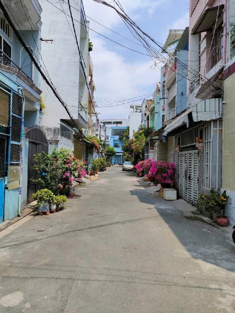  Bán nhà HXH 5.5m Vườn Lài Tân Phú, 73m2, 4.05 x 18m, 2 tầng, 4PN, dòng tiền 15tr, gần chợ Tân Phú chỉ 7.5 tỷ. 