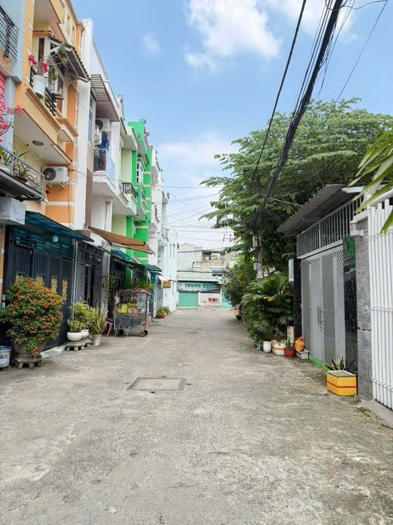  HẺM DÂN TRÍ XE HƠI TẬN NHÀ - NGAY TRƯỜNG HỌC VÕ TRƯỜNG TOẢN - 4x12.2m - 2 TẦNG - Q12 