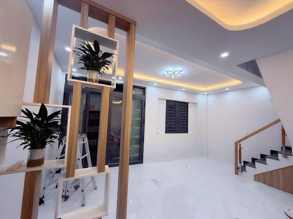  Bán nhà 2 căn liền kề ngay Ngã 4 Thủ Đức , Q9  , căn góc 2 MT 80m2 , chi 5 tỷ 700 