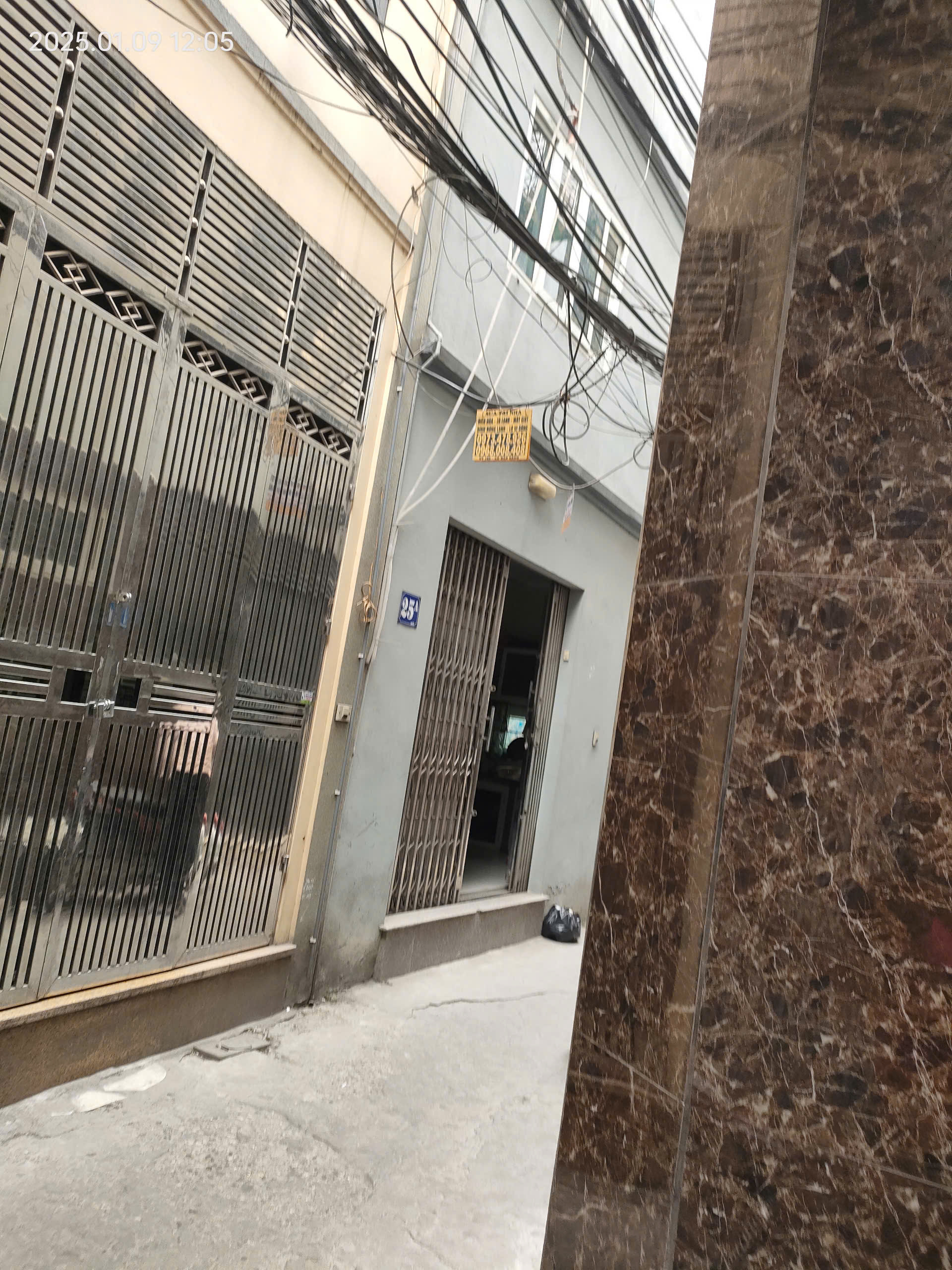  Bán gấp giá rẻ Trần Quý  Cáp 23m, 4 tầng, mặt tiền 5m, 5.5 tỷ Đống Đa.                                                                                                                                              + 