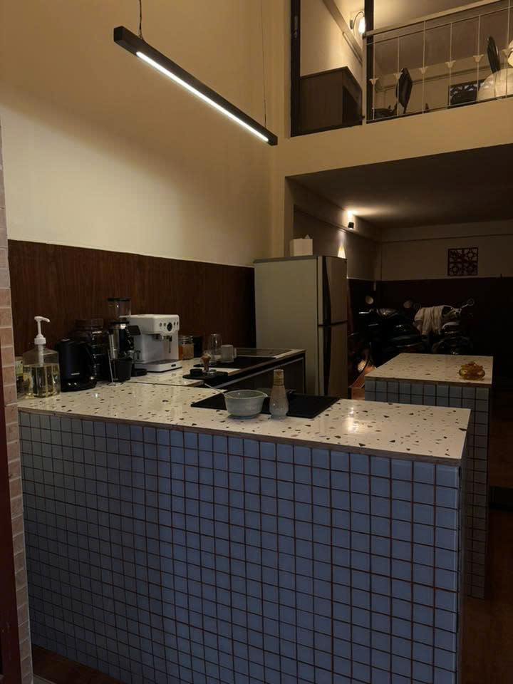  SANG HOẶC CHO THUÊ QUÁN CÀ PHÊ NGAY TRUNG TÂM QUẬN 3 Địa điểm: Hẻm 4m Nguyễn Đình Chiểu, phường Bàn Cờ 