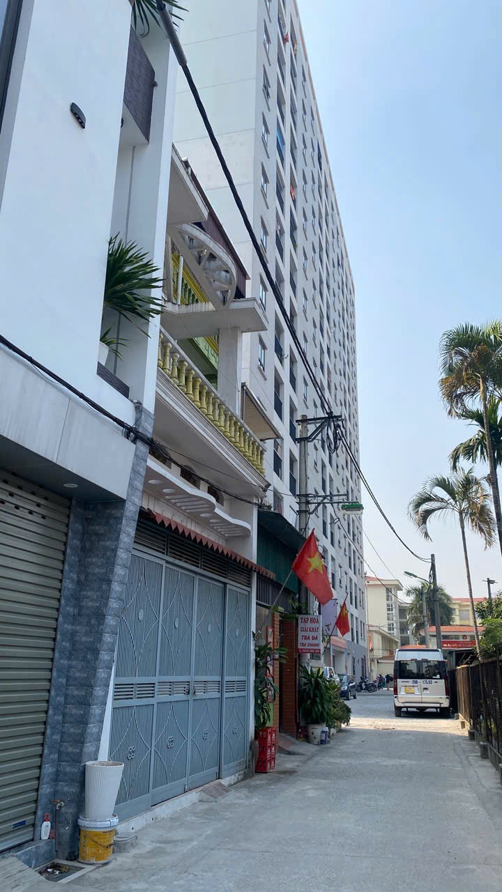  ????????CHỈ 13 TỶ 800 TRIỆU CÓ NGAY ĐẤT LÝ SƠN NGỌC THỤY 62M, Ô TÔ VÀO ĐẤT. 