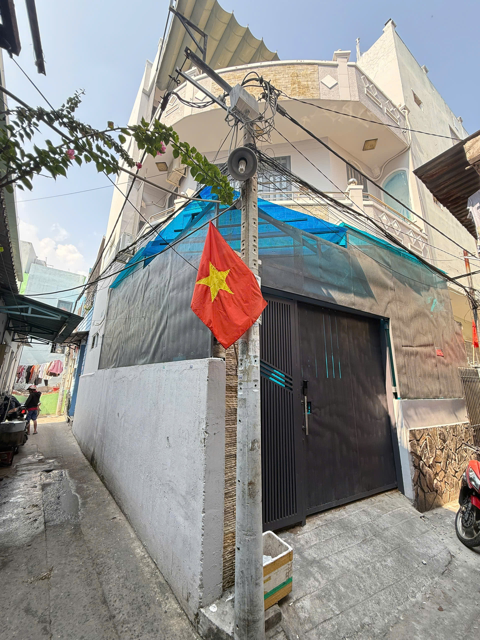  Căn góc 4 tầng nở hậu DT lớn Bùi Minh Trực P5Q8. Giá 5,98 tỷ TL 