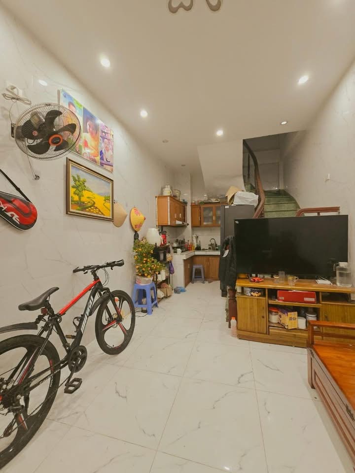  SIÊU PHẨM TRƯƠNG ĐỊNH - 15m ra phố - Nhà dân xây, ở sướng - Vị trí cực phấm Hoàng Mai 