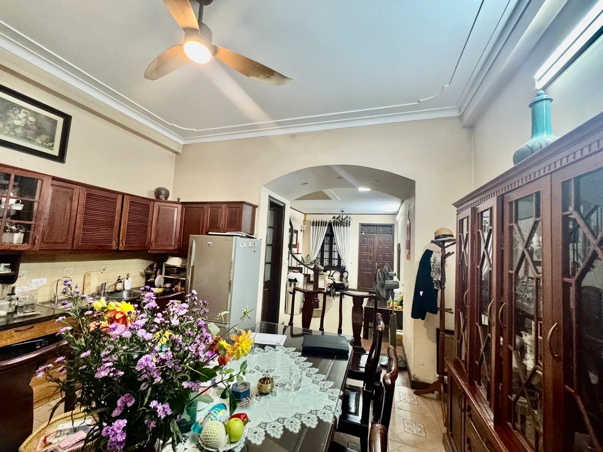  SIÊU ĐẸP PHỐ HOÀNG HOA THÁM NGÕ Ô TÔ TRÁNH  68M 4T NHỈNH 33 TỶ NGÕ THÔNG- 2 THOÁNG-KINH DOANH 