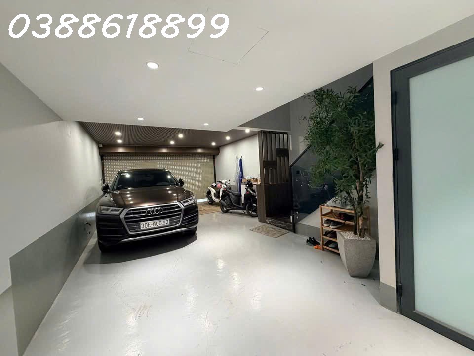  BÁN NHÀ NGUYỄN CHÍ THANH –100 M x 5 TẦNG, MT 5,5M – THANG MÁY – 2 MẶT THOÁNG- GARA 