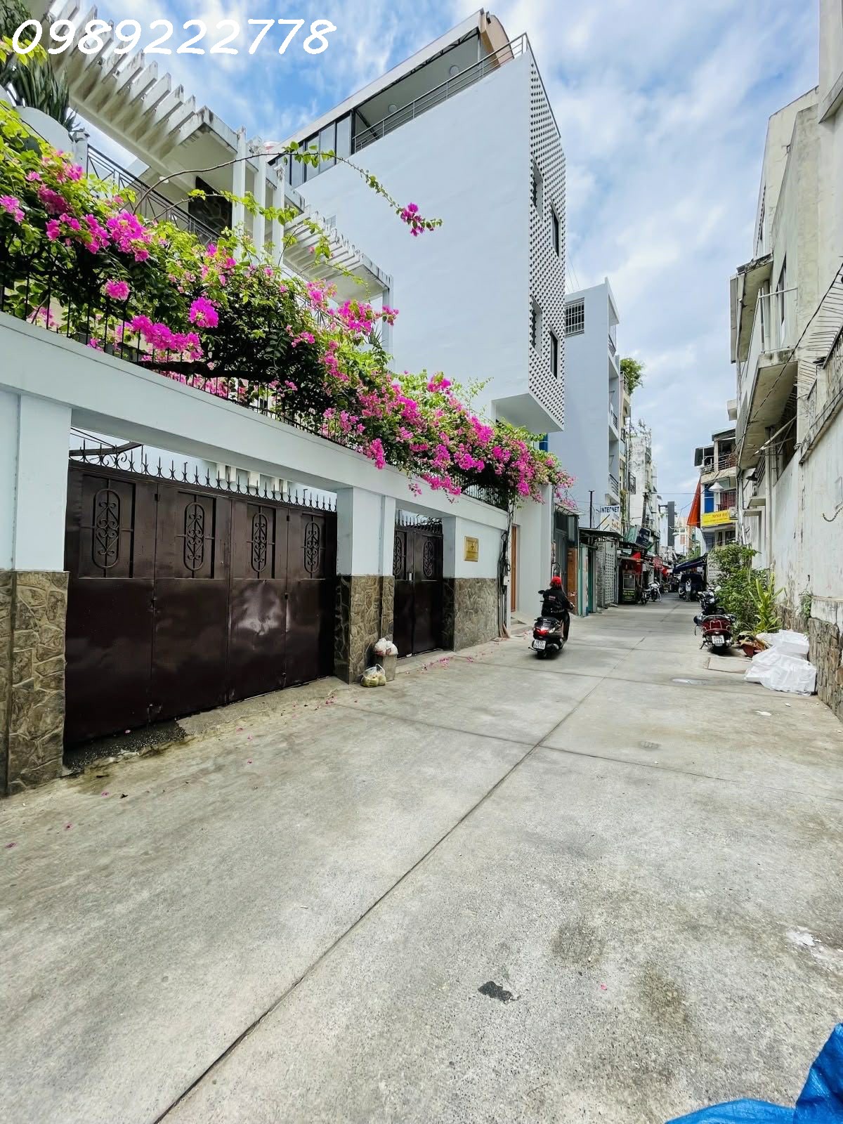  LÊ VĂN SỸ- P12 - 3.6x10- 5 TẦNG - 6 PN 7WC - XE HƠI TỚI NHÀ - 2 SÂN THƯỢNG - KINH DOANH TỐT - VỊ TRÍ ĐẸP - HIẾM 