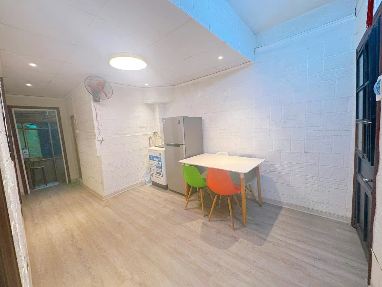  Cho thuê nhà Tập thể Ngọc Khánh tầng 3- 80m2, 2PN, 1 WC, 10 Triệu vào ngay 