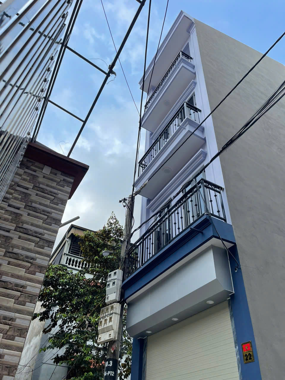  CC CẦN BÁN CĂN NHÀ 4 TẦNG . PHỐ PHƯỢNG TRÌ .THỊ TRẤN PHÙNG. ĐAN PHƯỢNG .HÀ NỘI.NHÀ MỚI CHỈ VIỆC XÁCH BA LI VỀ Ở. 
GIÁ ĐẦU TƯ CHỈ 5XTY .
ACE NHANH TAY NHẤC MÁY LH EM ĐỂ XEM NHÀ Ạ.
LH; 0964982442. 