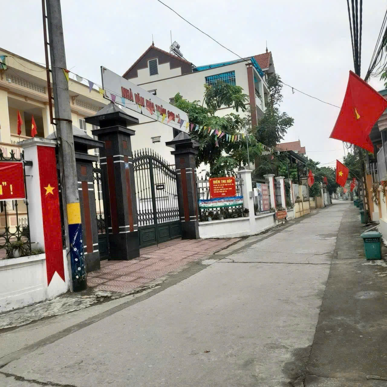  RA HÀNG ĐẤT ĐẸP ĐẮC SỞ .HOÀI ĐỨC . Ô TO VÀO ĐẤT - GẦN VÀNH ĐAI 4.
GIÁ RẺ NHẤT HOÀI ĐỨC .
GIÁ CHỈ 3.35 TỶ CÓ THƯƠNG LƯỢNG.
LH; 0964982442. 