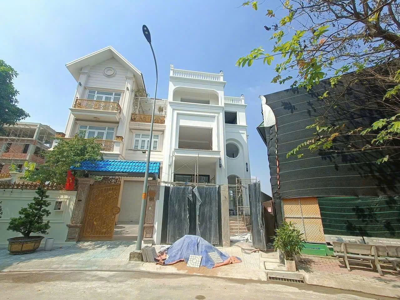  Bán nhà mặt phố Lâm Quang Ky, TML Thủ Đức (Q2 cũ), 238m2, Hầm 3 tầng hồ bơi, 59.5 tỷ 