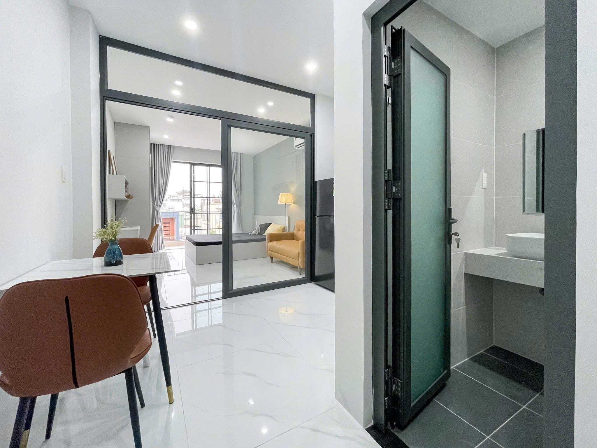  CHÍNH CHỦ CHO THUÊ CĂN HỘ CAO CẤP TẠI PHƯỜNG 14, QUẬN 10, TPHCM 