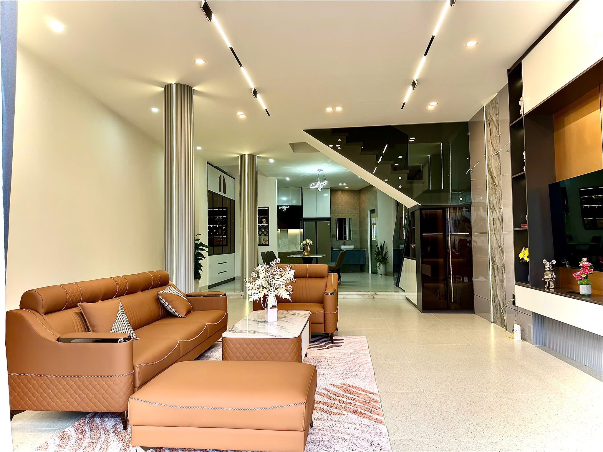  ????????Siêu phẩm 3 tầng 3 mê  full nội thất MT  Nguyễn Hữu Thọ 